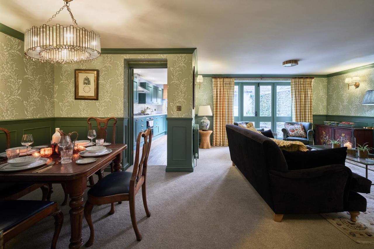 Townhouse Suites- Abbey Row Malmesbury Exteriör bild
